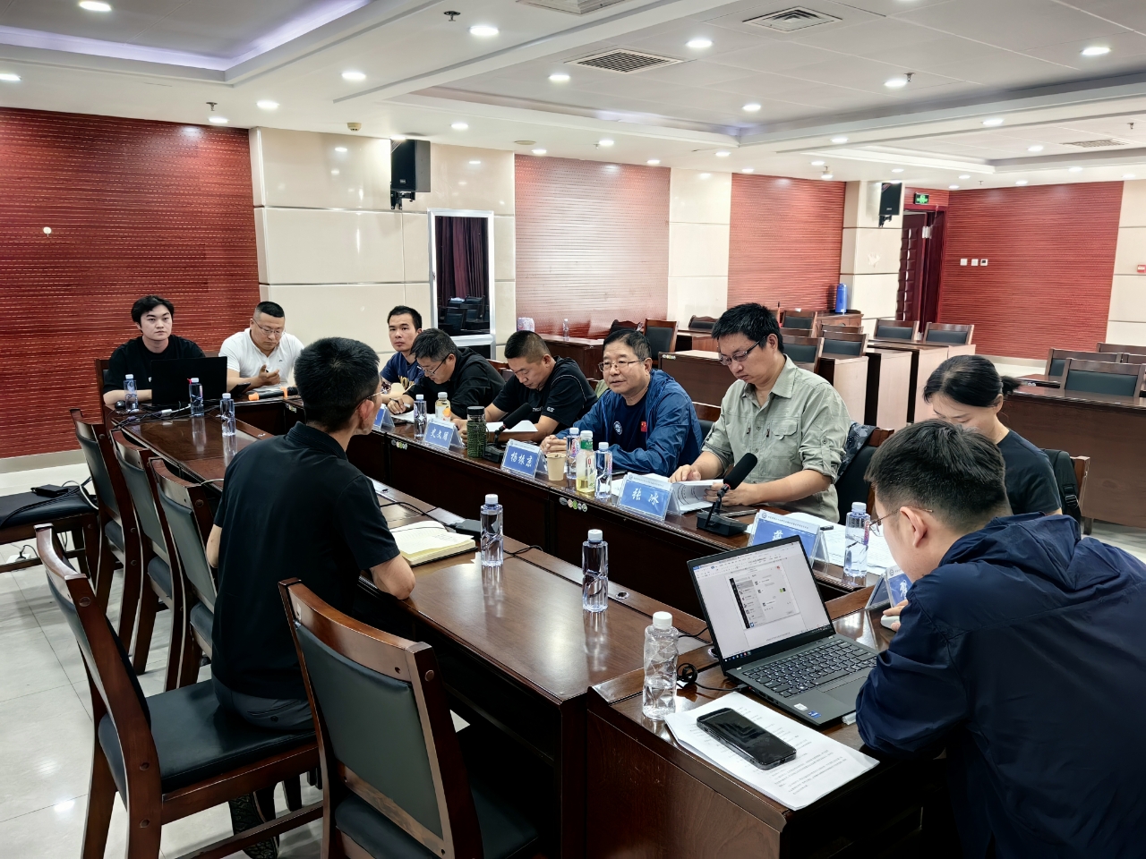 1750152975394089004.jpg auto